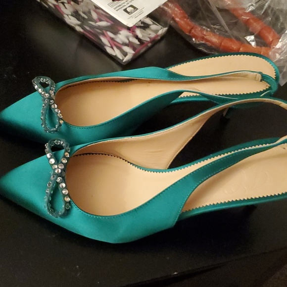 J Crew heels, the heel is 2.5 inches - Picture 8 of 8